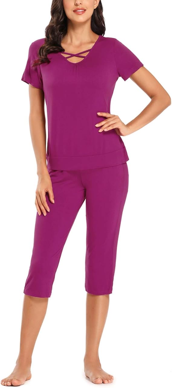 Buy Women's Pajama Set Short Sleeve Tops and Capri Pants Set Pockets