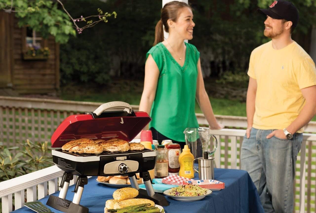 review Cuisinart CGG-180T Petit Gourmet Portable Tabletop Gas Grill, Red (Renewed)