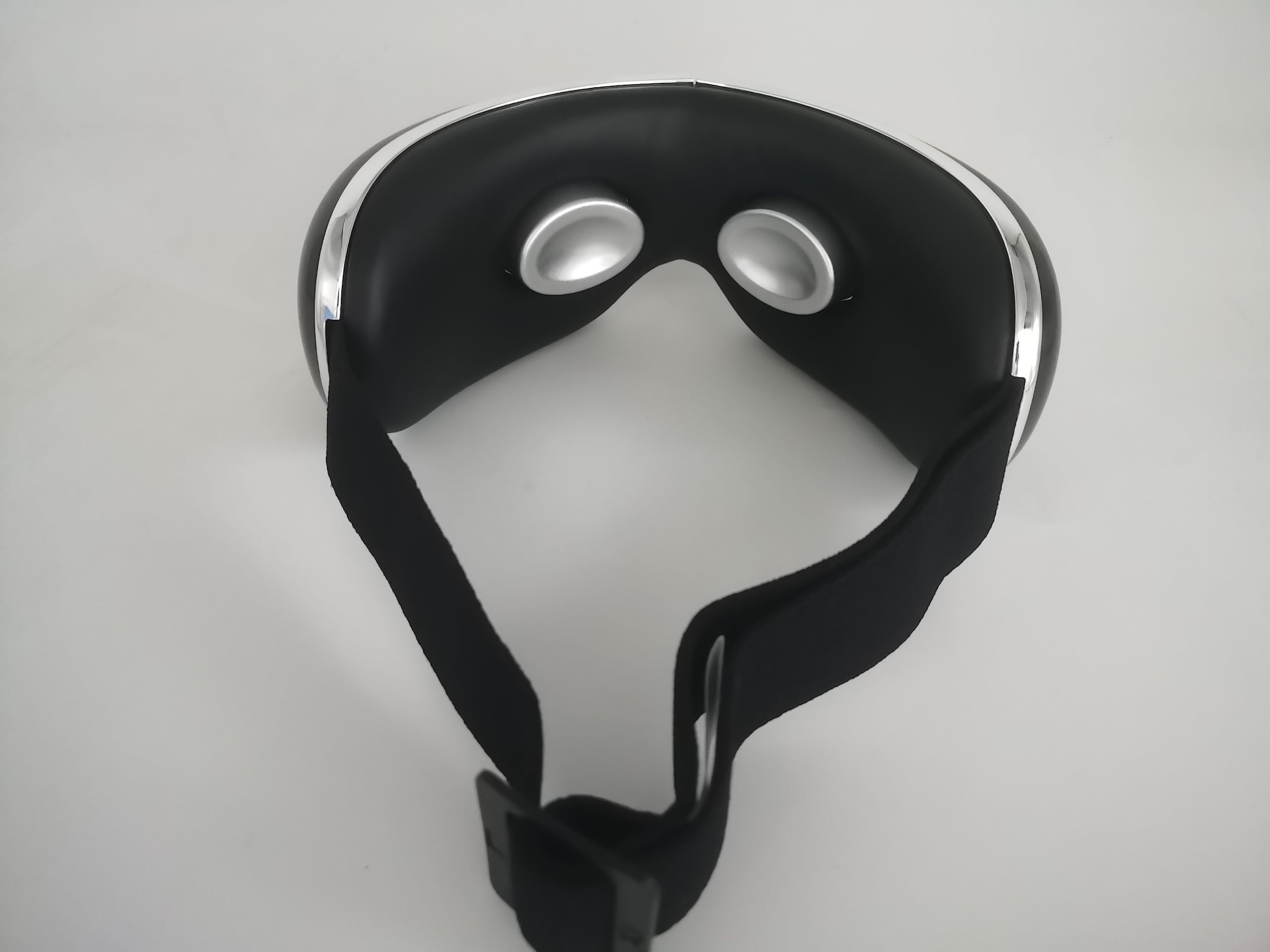 Fmlave Eye Massager with Heat and Cooling for Migraines, Dry Eyes, Dark Circles, Rechargeable Bluetooth Music Heated Eye Mask Massager Improve Sleeping - Great Gifts for Woman and Man (Black)