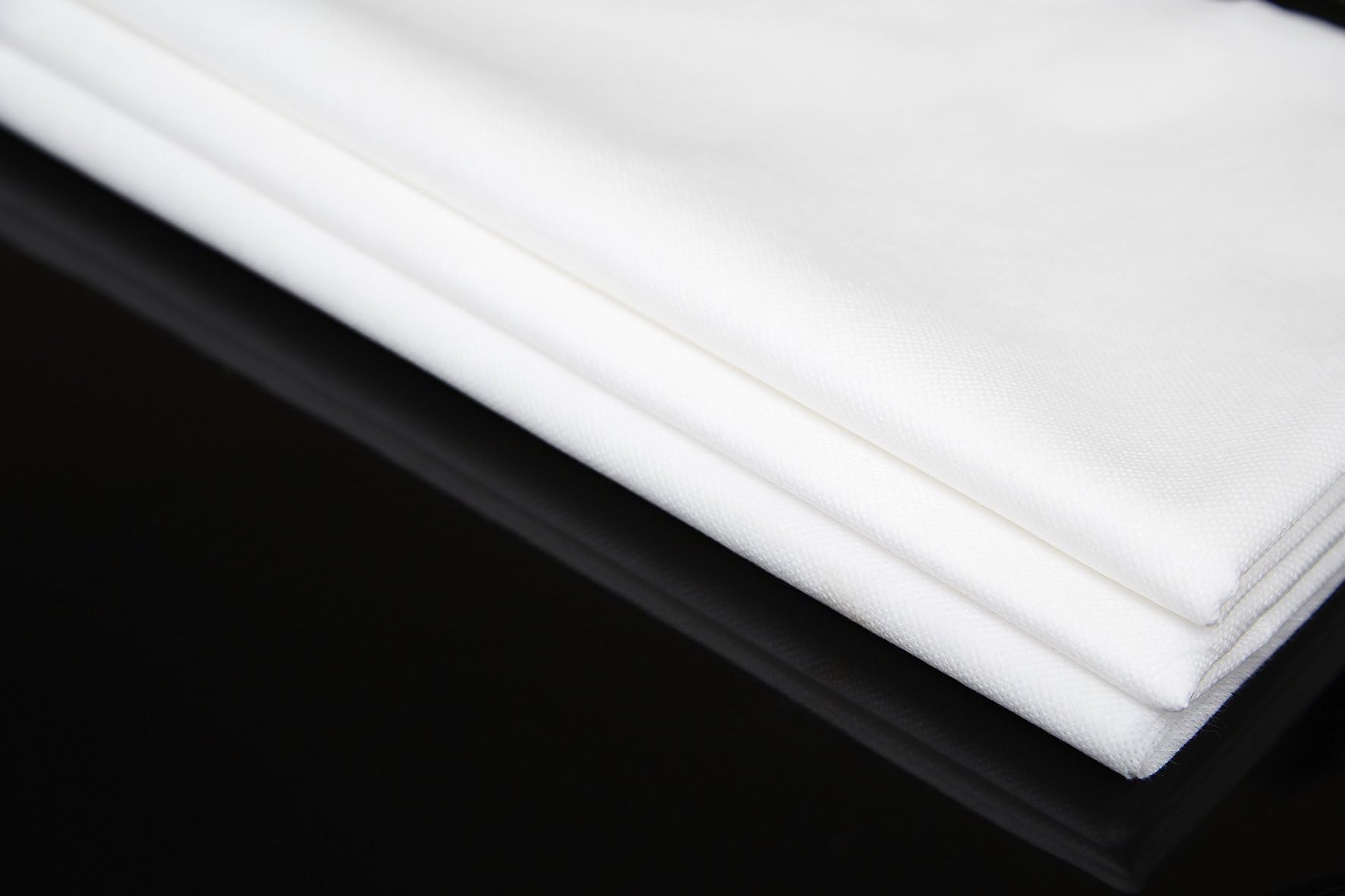 Enki Disposable Beauty Bed Cover (White) 50gsm, 85cm x 200cm (1 x Pack Of 15 Towels)