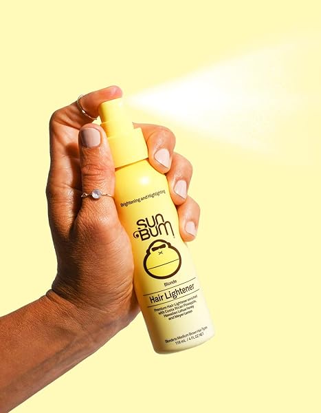 SUN BUM HAIR LIGHTENER SPRAY – FOR BLONDE TO MEDIUM BROWN HAIR TYPES – UV PROTECTING – ENRICHED WITH PINEAPPLE AND MEYER LEMON – VEGAN – 4 OZ