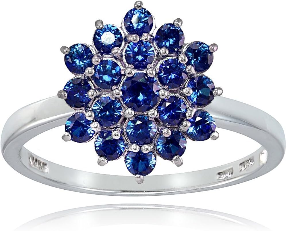 Сапфир 44б цвет. Какого цвета сапфир. Сапфиры цветы. Кольцо с сапфиром и бриллиантами цветок. Стразы в цапах.