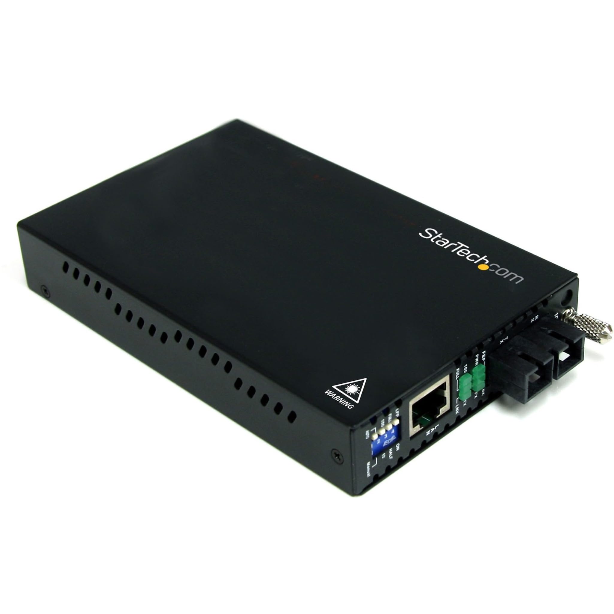StarTech.com 10/100 Mbps Multi Mode Fiber Media Converter SC - Up to 1.2 miles/2km (ET90110SC2) — image 1