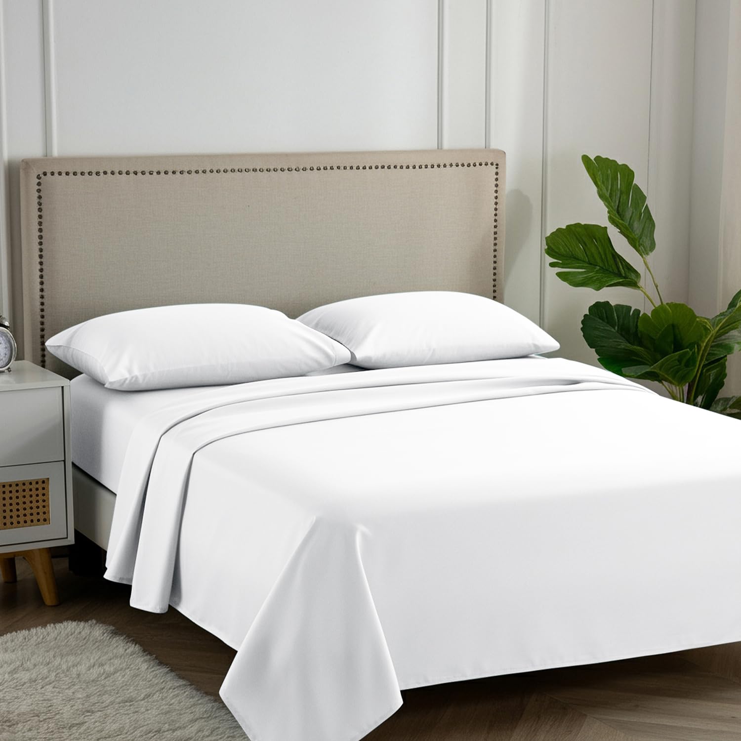 Photo 1 of Carressa Linen California King Egyptian Cotton Sheet Sets - 600 Thread Count Cal King Cotton Sheet Set (4 PC, Crisp White), Extra Soft, Cooling, 16" Deep Pocket Sateen Weave Luxury Hotel Bed Sheets