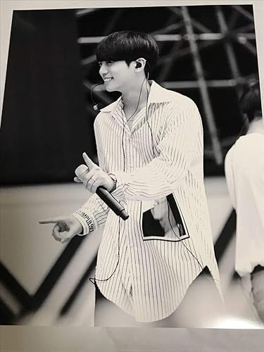 Amazon ジョンヒョン Shinee 美品 Sum 公式 写真 フォト シャイニー オニュ テミン ミンホ キー ミノ オンユ キムジョンヒョン アイドル 芸能人グッズ 通販