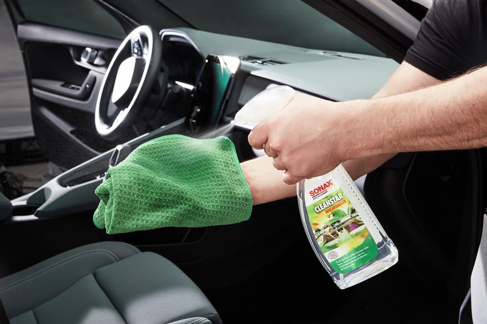 SONAX CleanStar (750 ml) Autoinnenreiniger für Stoff, Polster, Alcantara, Leder, Cockpit, Kunststoff, Gummi, Glas, Klavierlack, Displays, Touchscreens usw. | Art-Nr. 02534000 5