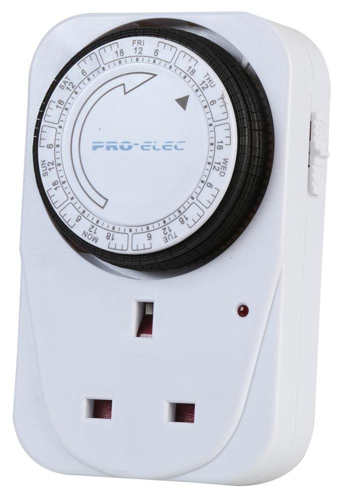 PRO ELEC PEL00412 – 7‑Day Mechanical Plug‑In Timer