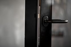 Portable Noise-Reducing Pod for Enhanced Privacy