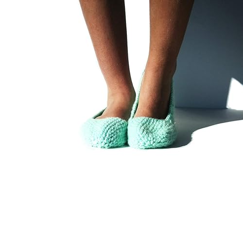 slippers with grips