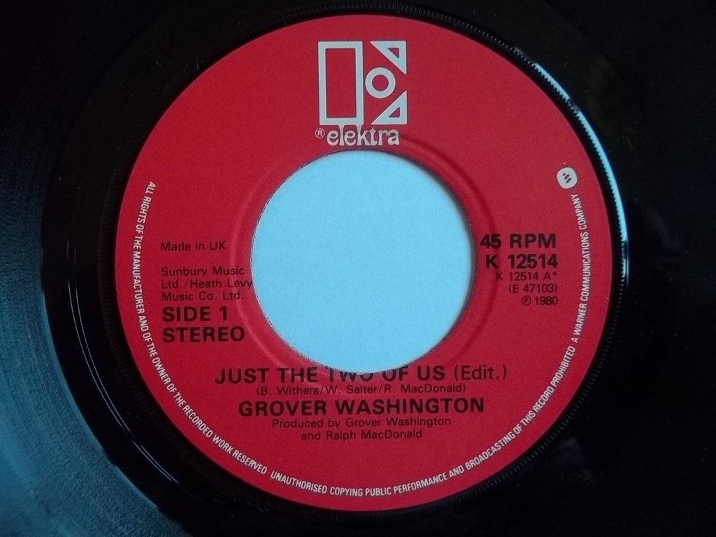 Grover Washington Just The Two Of Us 7 Vinyl Large Centre Hole Amazon Com Music