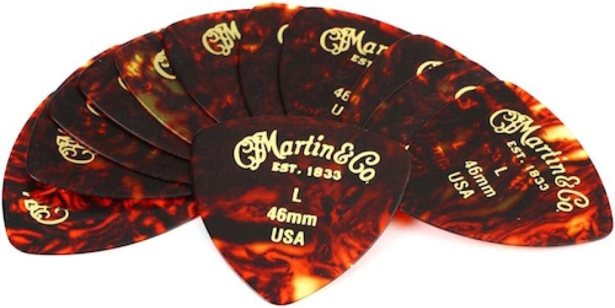 C F Martin 18A0052 Guitar Pick