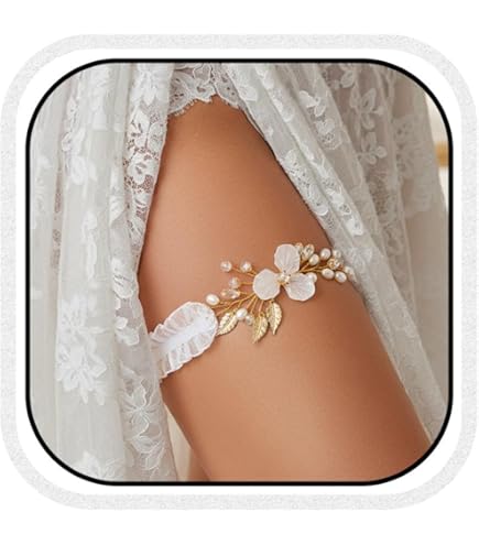 Amazon.com: Ivy Lane Design Katy Marabou Garter with Peacock Feather, Black  : Clothing, Shoes & Jewelry