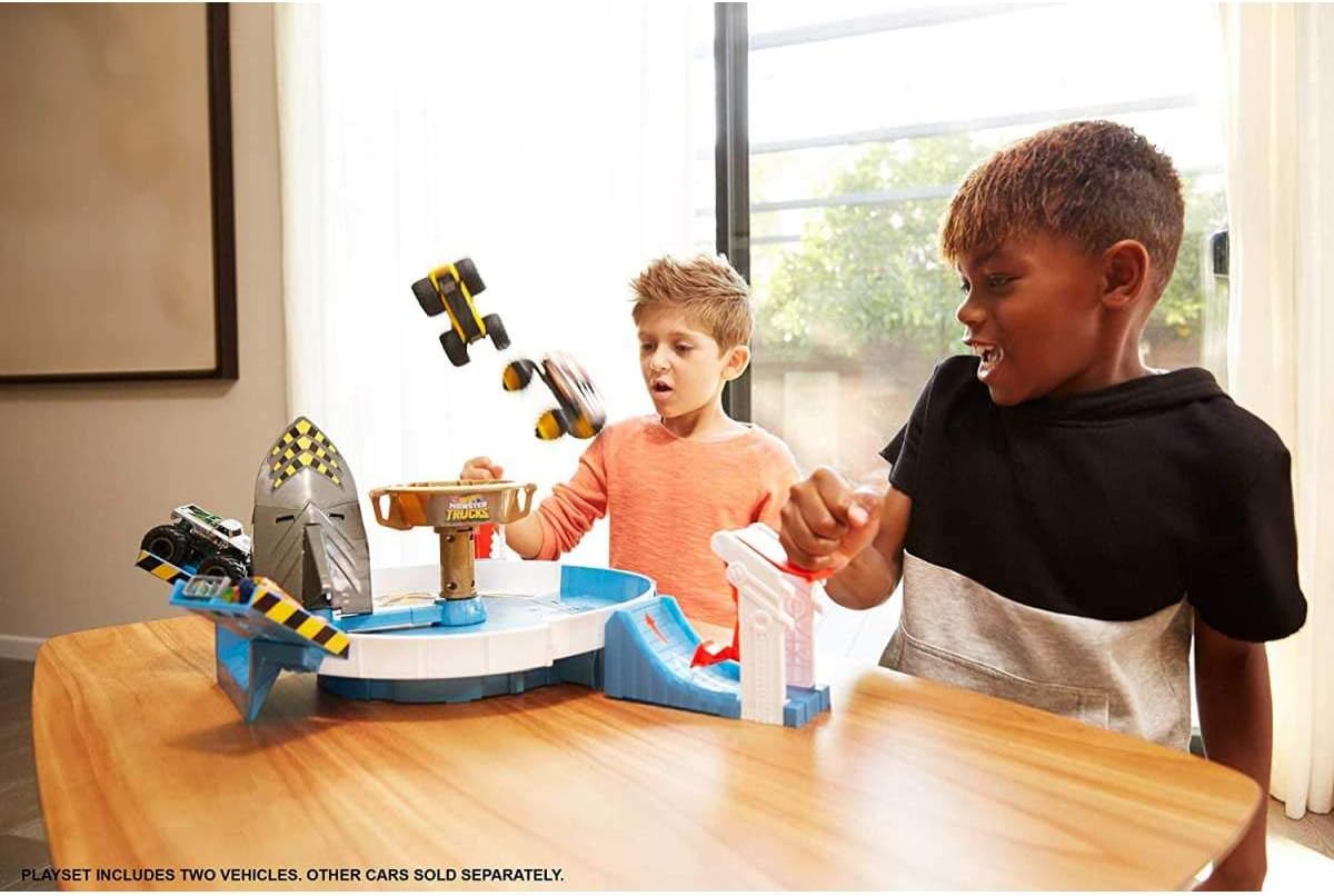 hot wheels mecha shark face off