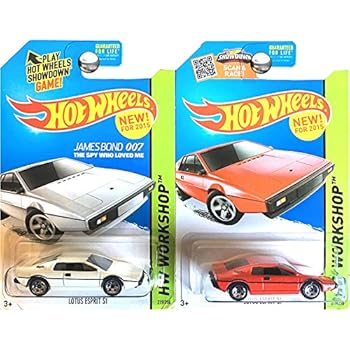 Amazon Com Hot Wheels Hw City Lotus Esprit S1 Red Amp James