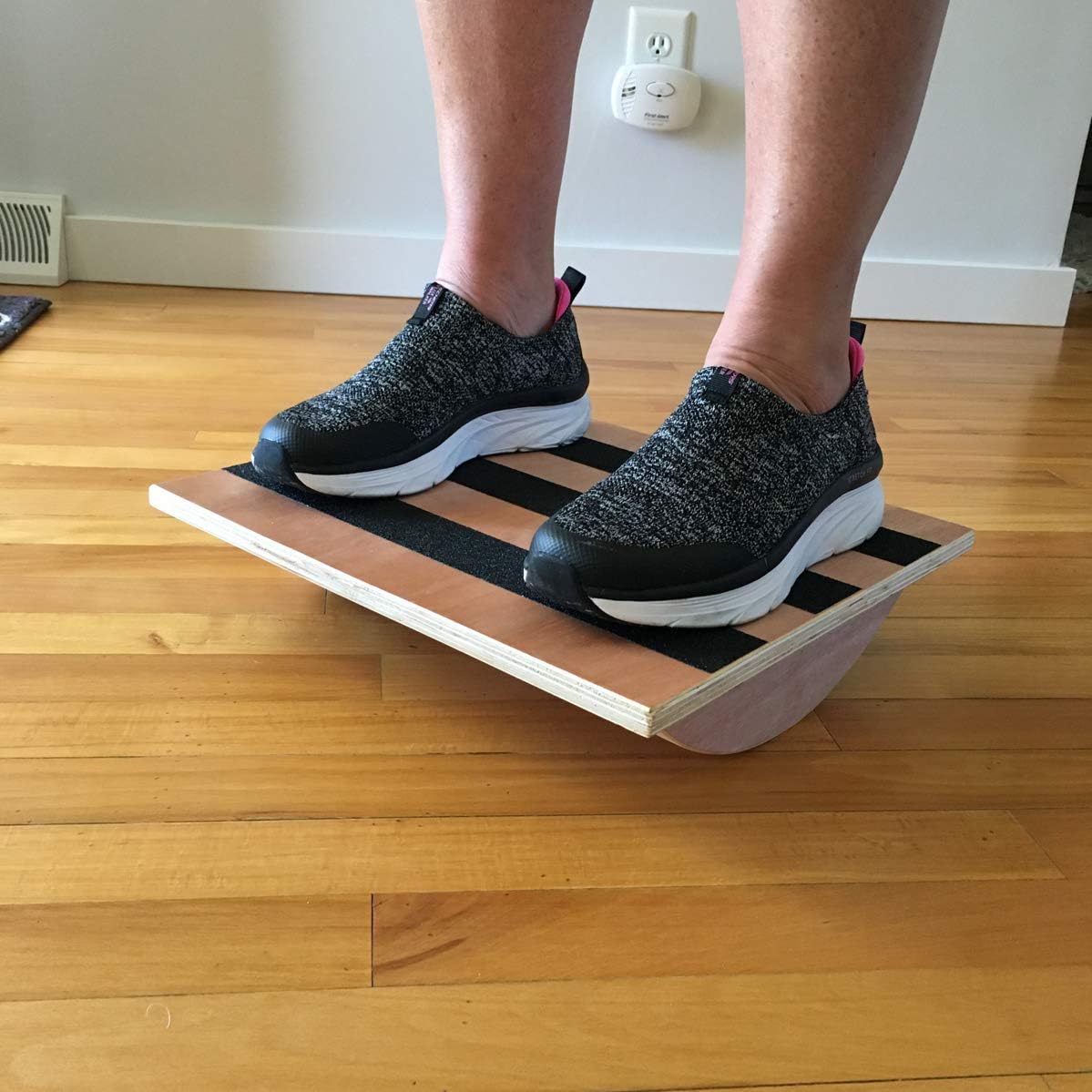Trademark Innovations Balance Board 15" Stretching & Balancing Exercise Board : Sports & Outdoors