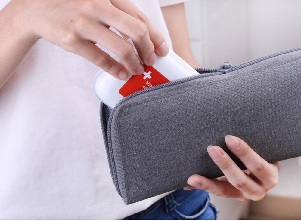 Weekly Pill Organizer Box ,Portable Travel Medicine Vitamin Supplements Pill Box Case for Purse or Pocket, 8 Large Compartments BPA Free