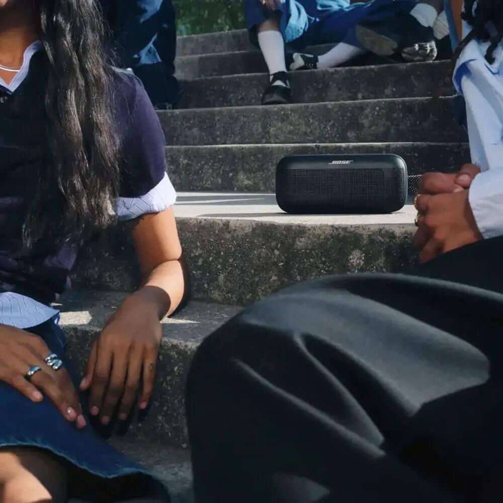 Bose SoundLink Plus: Bluetooth-Boombox, kabelloser Außen-Lautsprecher mit bis zu 20 Stunden Akkulaufzeit, Schwarz 2