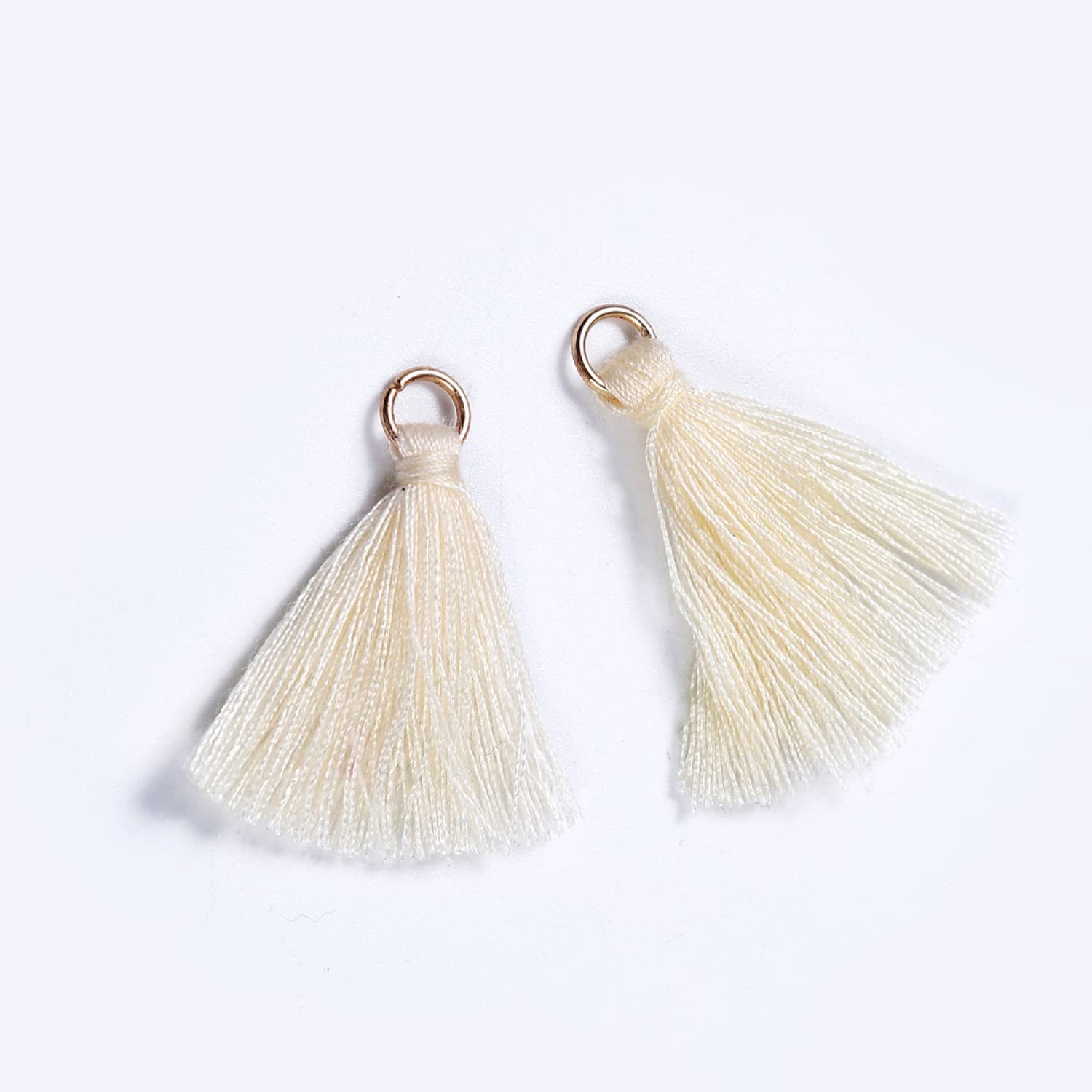 Duories Pack of 50 Mini Tassel Pendants, 3 cm Cotton Fringe Tassel Tassel Bracelet Key Chain Craft Tassel for Earrings Jewellery Making Bags Bookmark DIY Craft Accessories, Beige