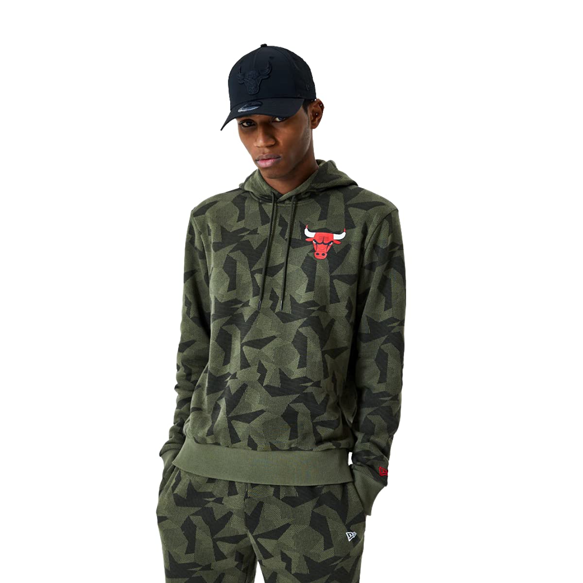 New Era Geometric Chicago Bulls Camo Hoodie, Green Med, M