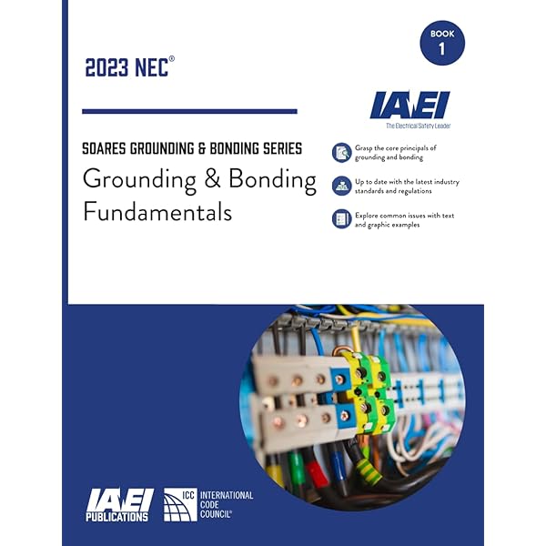 Cracking the Code: A Practical Guide to the NEC: Zachariason, Rob
