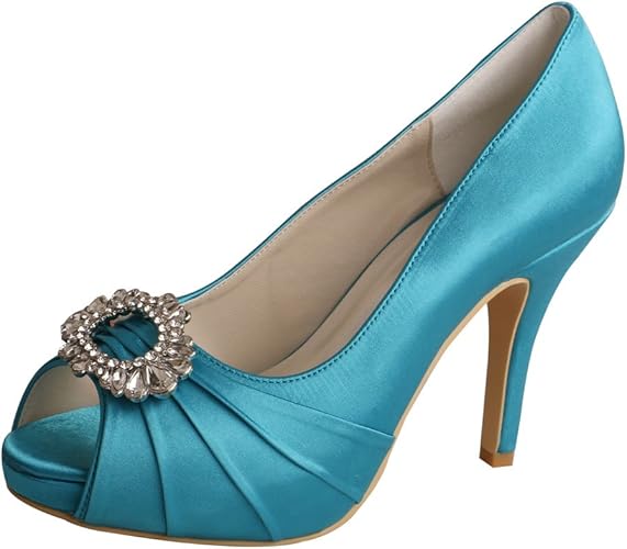 court shoes with brooch