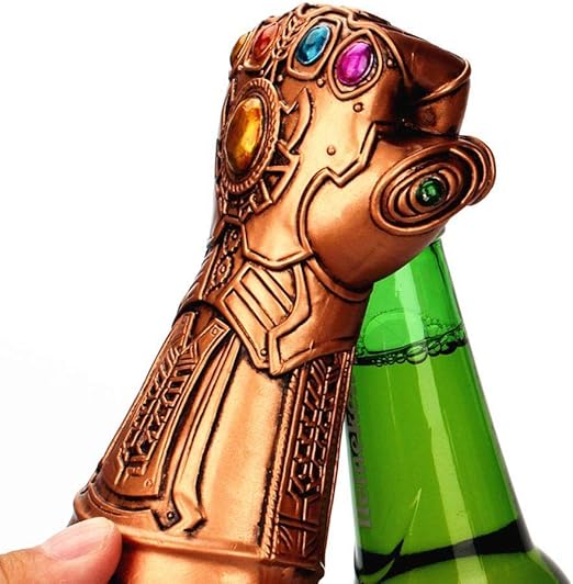 mano de thanos juguete