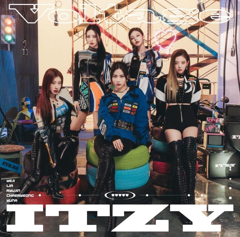 ITZY - Blah Blah Blah - Version A - incl. DVD - Amazon.com Music