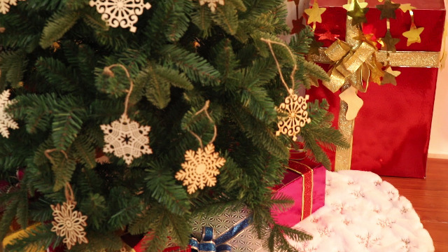 6 NIETING+Snowflakes+Embellishments+Ornaments+Decoration