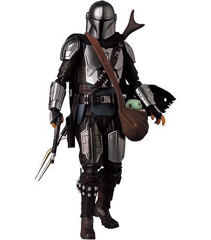 Amazon.com: MAFEX No.256 The Mandalorian Chrome Version, Total