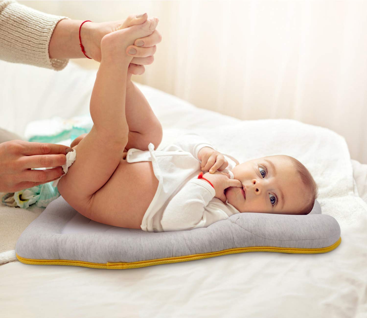 Portable Newborn Baby Head Support, Baby Bed Mattress, Infant Sleep Positioner, Untra Soft and Breathable Baby Bed Pillow for Newborn Baby and Infant, Infant Co Sleeper (Beige): Baby