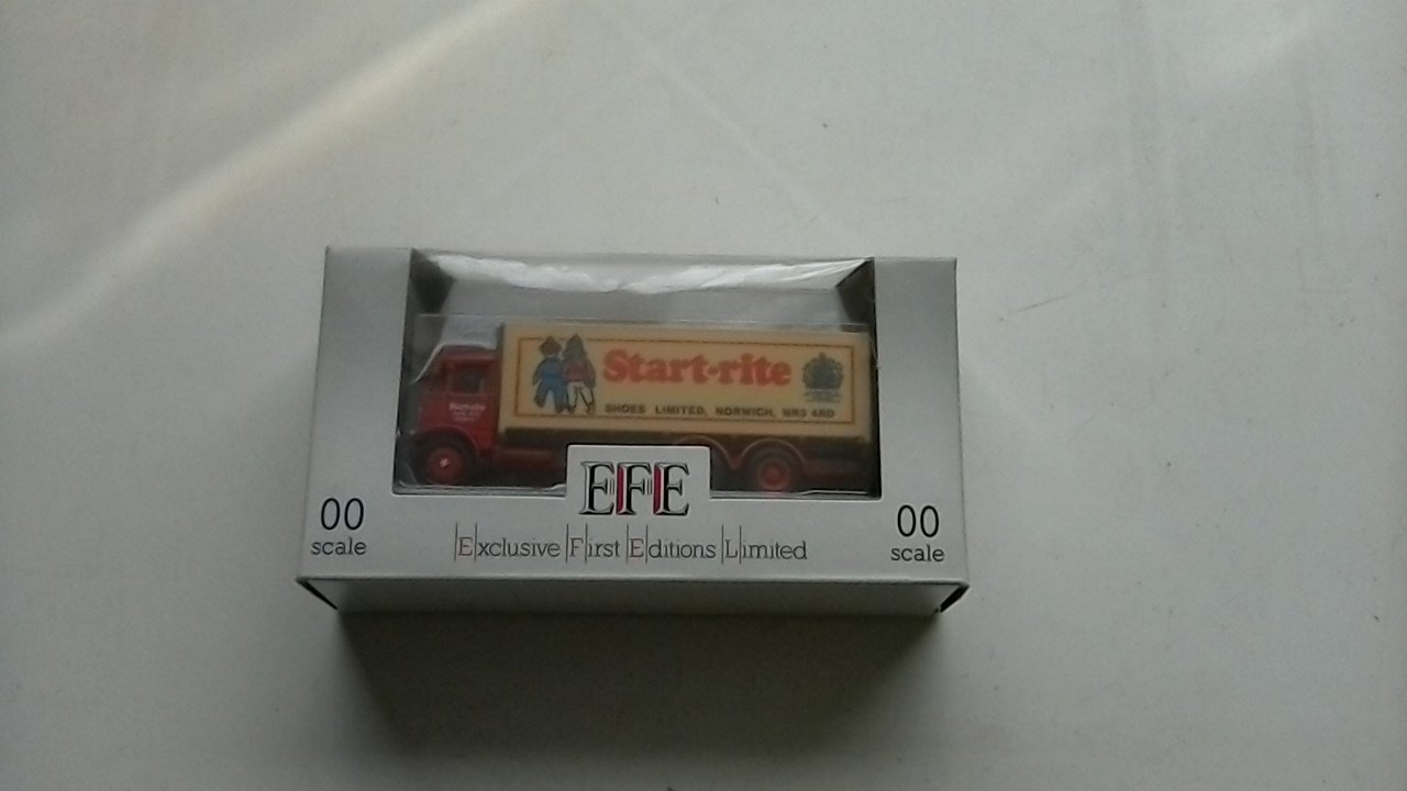 EXCLUSIVE FIRST EDITIONS 0/0 SCALE START-RITE SHOES LTD NORWICH