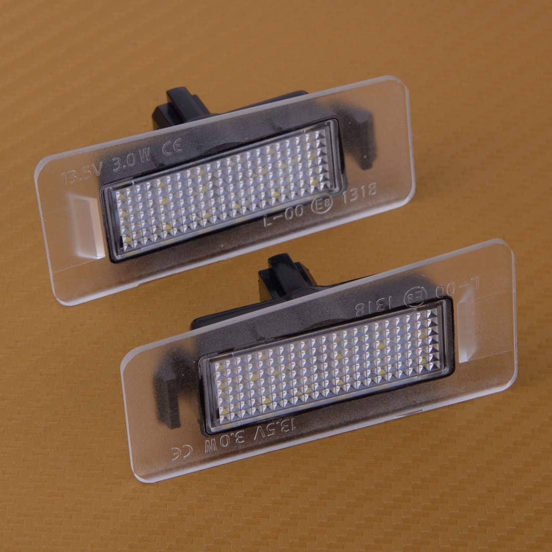 hyundai i30 license plate light