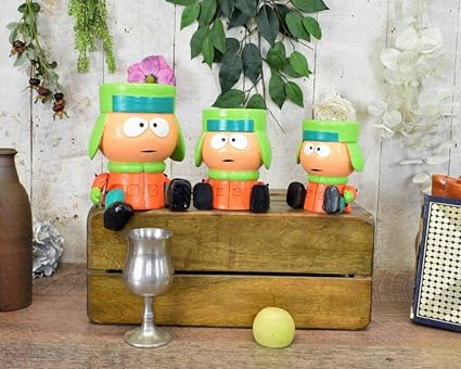 Weird Or Wonderful Set Of 3 Kyle Inspired Wooden Puppet Shelf Sitter Handmade Wood Carving South Park Tv Kids Cartoon Film Character Retro Vintage Ornament Gift Amazon Co Uk Kitchen Home