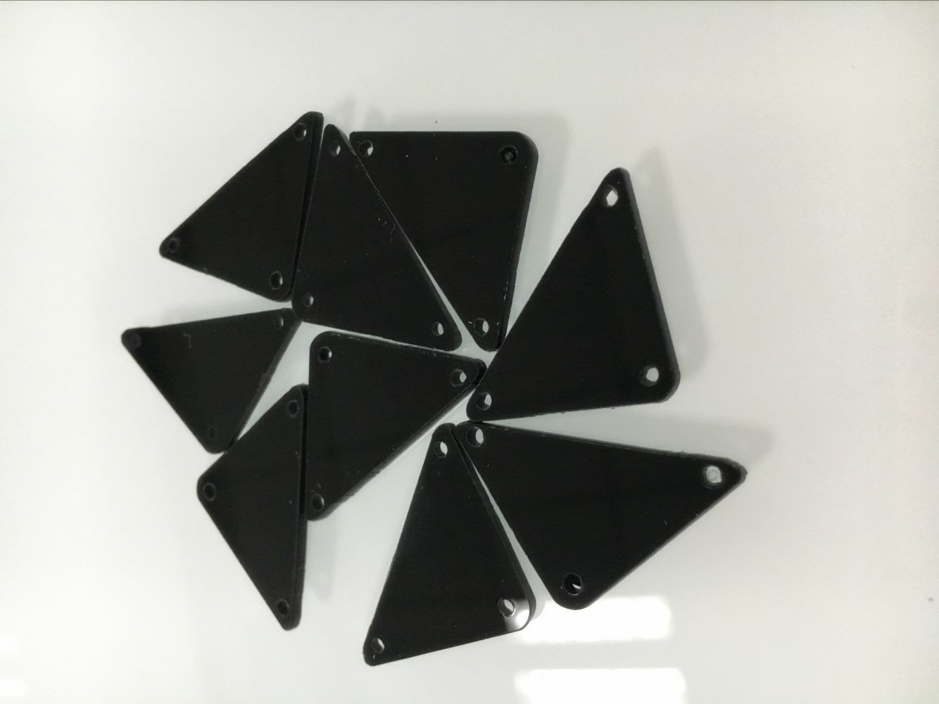 50PCS Sew On Triangle Mirror Piece, DIY Mirrored Rhinestones for Costume Evening Dresses Cloth Garment Decoration Accessory (Black)