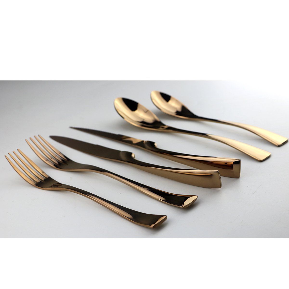 Uniturcky Stainless Steel Mirror Polished Rose Gold Flatware Set , Steak Knife Dinnerware Knife