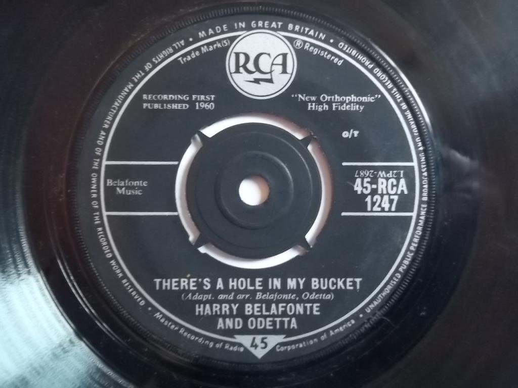 Harry Belafonte And Odetta There's A Hole In My Bucket UK 45 7" single