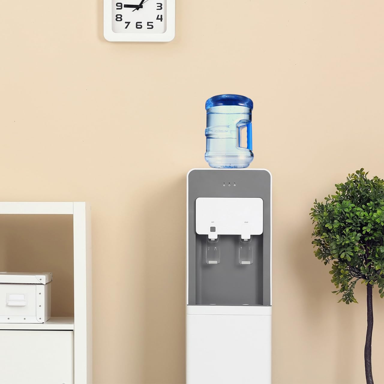 Condition photo showing New/Like New for wakauto 2 gallon reusable plastic water bottle with screw cap,portable empty water jug 2 gallon wate