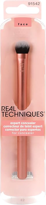 Real Techniques Expert Concealer Brush for Under Eye and Blemish Coverage - 1 view 2