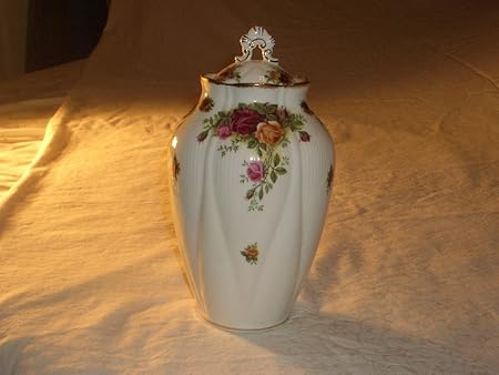 Royal Albert Old Country Roses Covered Chelsea Vase Amazon Co Uk
