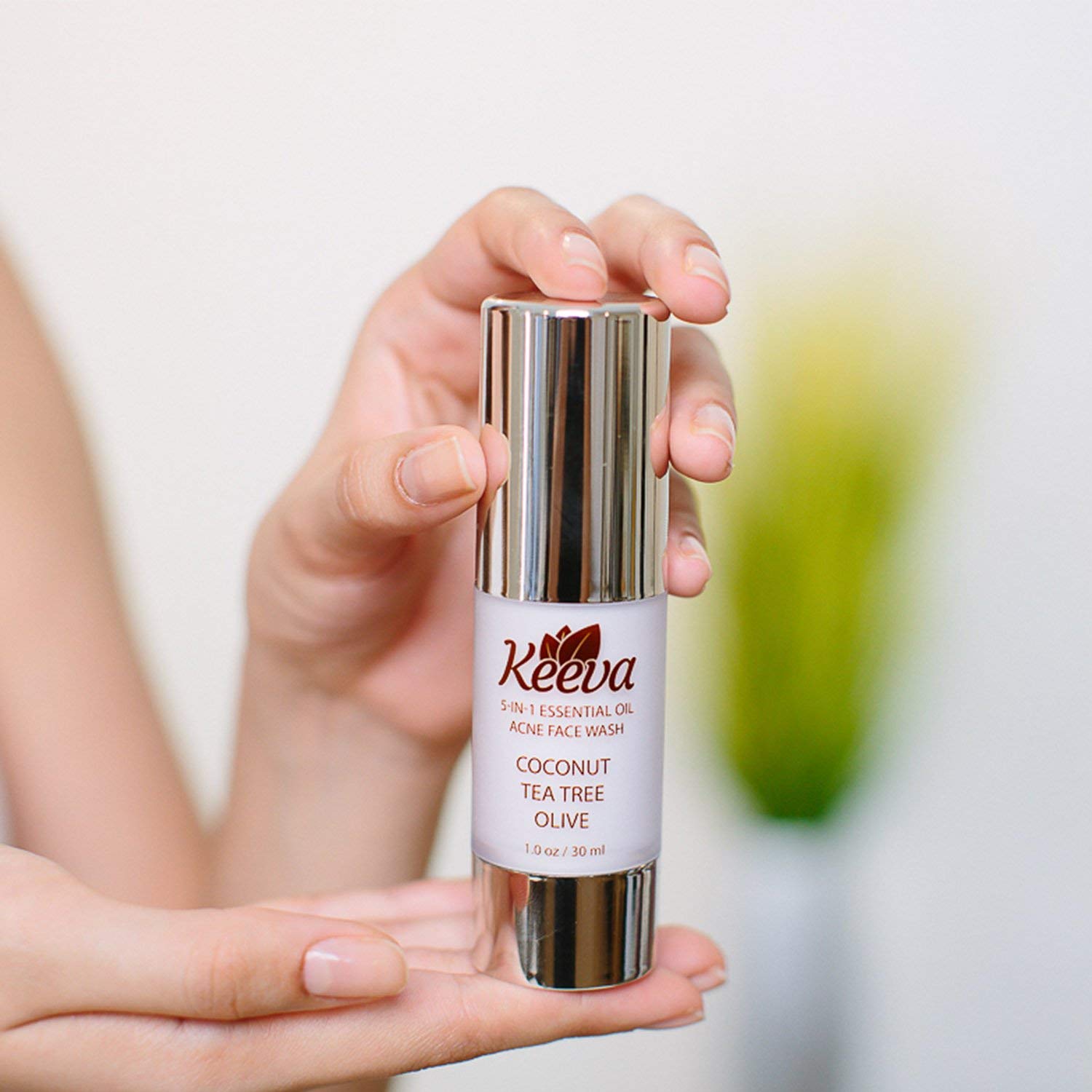 Keeva Organics 5-in-1 Essential Oil Clarifying Acne Face Wash - Organic Tea Tree Oil, Aloe Vera & Essential Oils For a Refreshing Deep Clean - Clears Hormonal & Cystic Acne Scars.