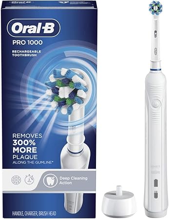 Amazon Co Jp Oral B Pro 1000 Power Rechargeable Electric Toothbrush Powered By Braun ドラッグストア