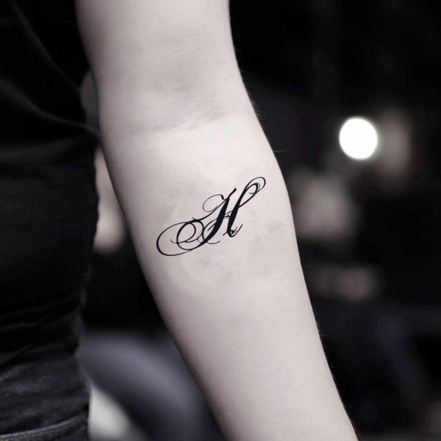 Letter H Temporary Fake Tattoo Sticker (Set of 2) - ohmytat.com