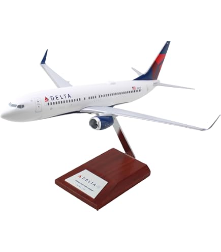 Amazon.com: GeminiJets G2DAL1115F Delta Air Lines Boeing 737-900ER