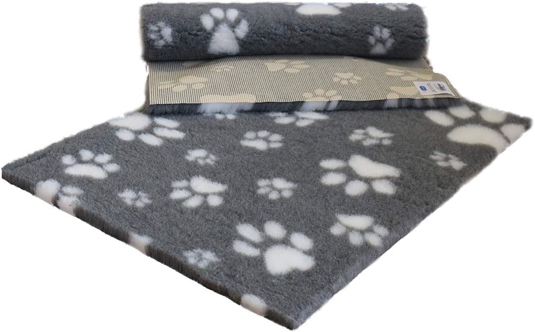Vet Fleece Bedding, Grey with White Multi-Paws, 90 x 60 x 3 cm (L x W x H) - Image 4