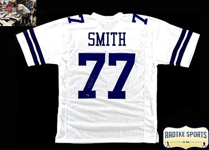 tyron smith autographed jersey