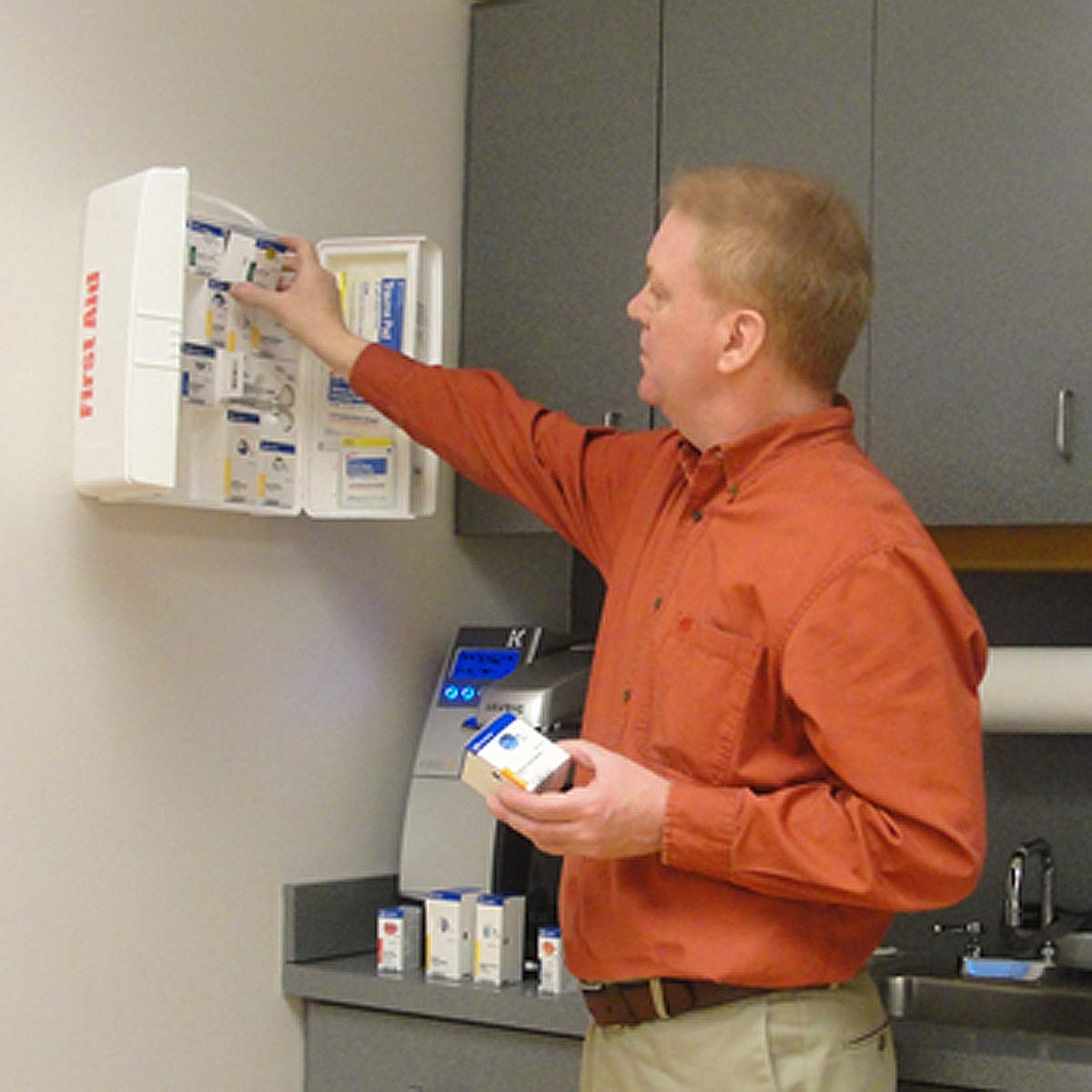 First Aid Only General SmartCompliance Refill Pack with Medications (700002): Industrial & Scientific