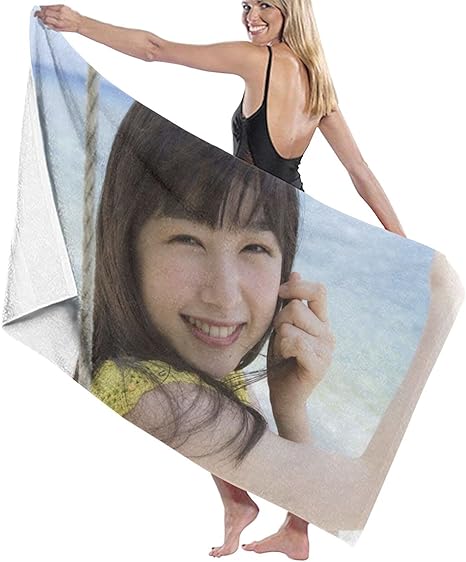 Amazon Co Jp 高級感 桜井日奈子3 ビーチタオル プール バスタオル 大判 ふわふわ 柔らか肌触り 吸水 抗菌防臭 速乾性 色褪せない ホーム キッチン