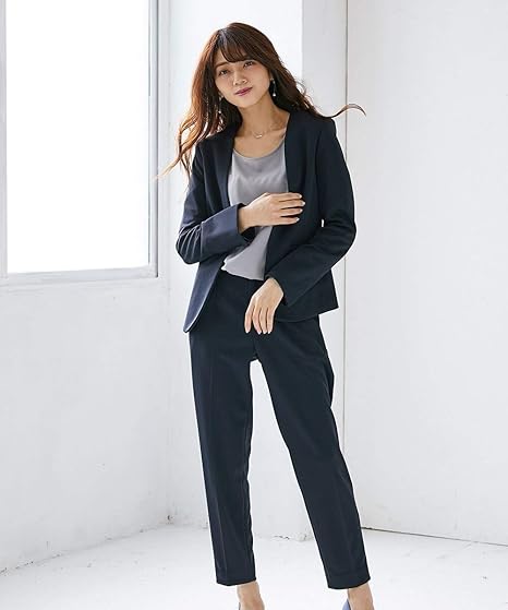 Amazon Nissen ニッセン 長袖 洗濯機洗いok ドットダブルジャージーパンツスーツ カラーレスジャケット ９分丈テーパードパンツ レディーススーツ ネイビー 3l 大きいサイズ レディース パンツスーツ 通販