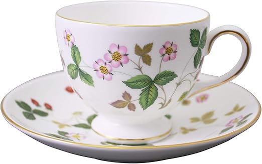 Amazon Co Jp 正規輸入品 ウェッジウッド ワイルド ストロベリー カップ ソーサー リー S ホーム キッチン