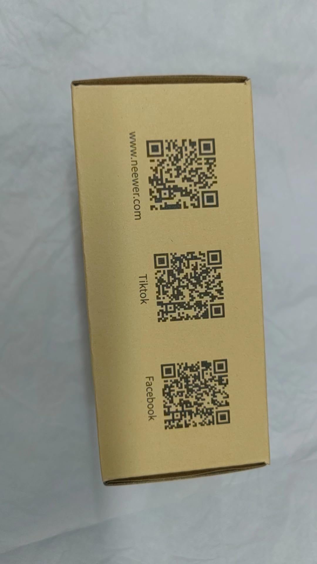 NEEWER ZV-1F ZV-1 II L Plate Compatible with Sony, Metal L Bracket with White Leather Grip, 1/4